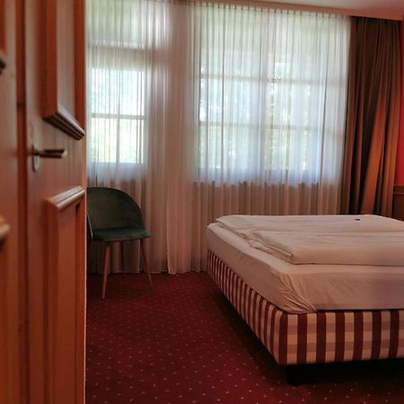 Landhotel Oelmuehle Mombris Ngoại thất bức ảnh