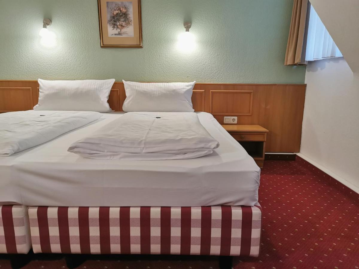 Landhotel Oelmuehle Mombris Ngoại thất bức ảnh
