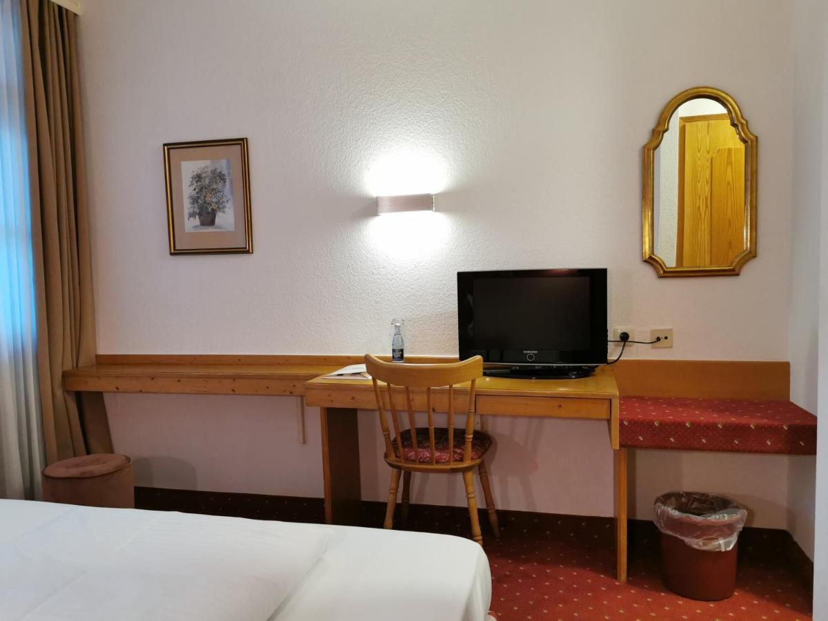 Landhotel Oelmuehle Mombris Ngoại thất bức ảnh