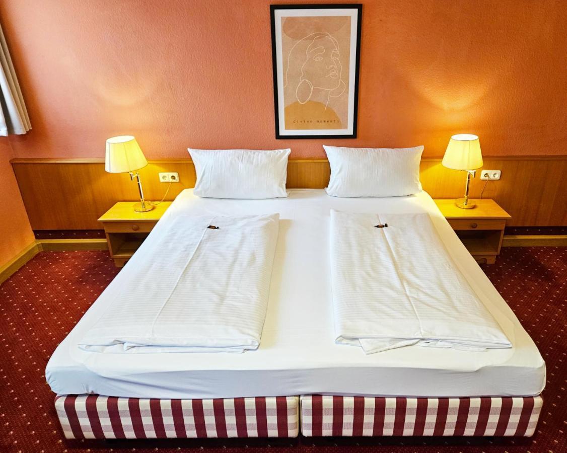 Landhotel Oelmuehle Mombris Ngoại thất bức ảnh