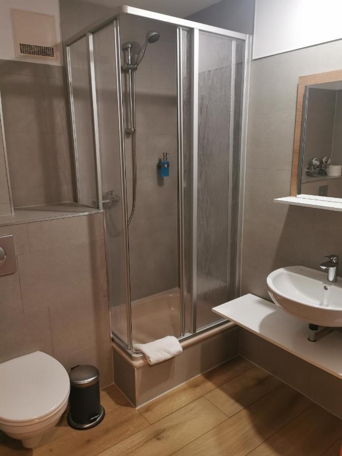 Landhotel Oelmuehle Mombris Ngoại thất bức ảnh