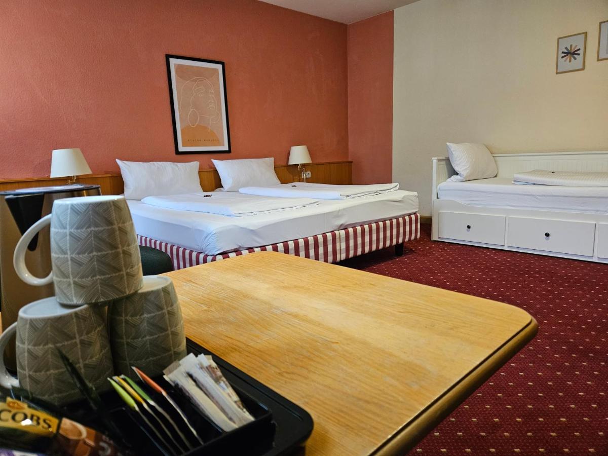 Landhotel Oelmuehle Mombris Ngoại thất bức ảnh