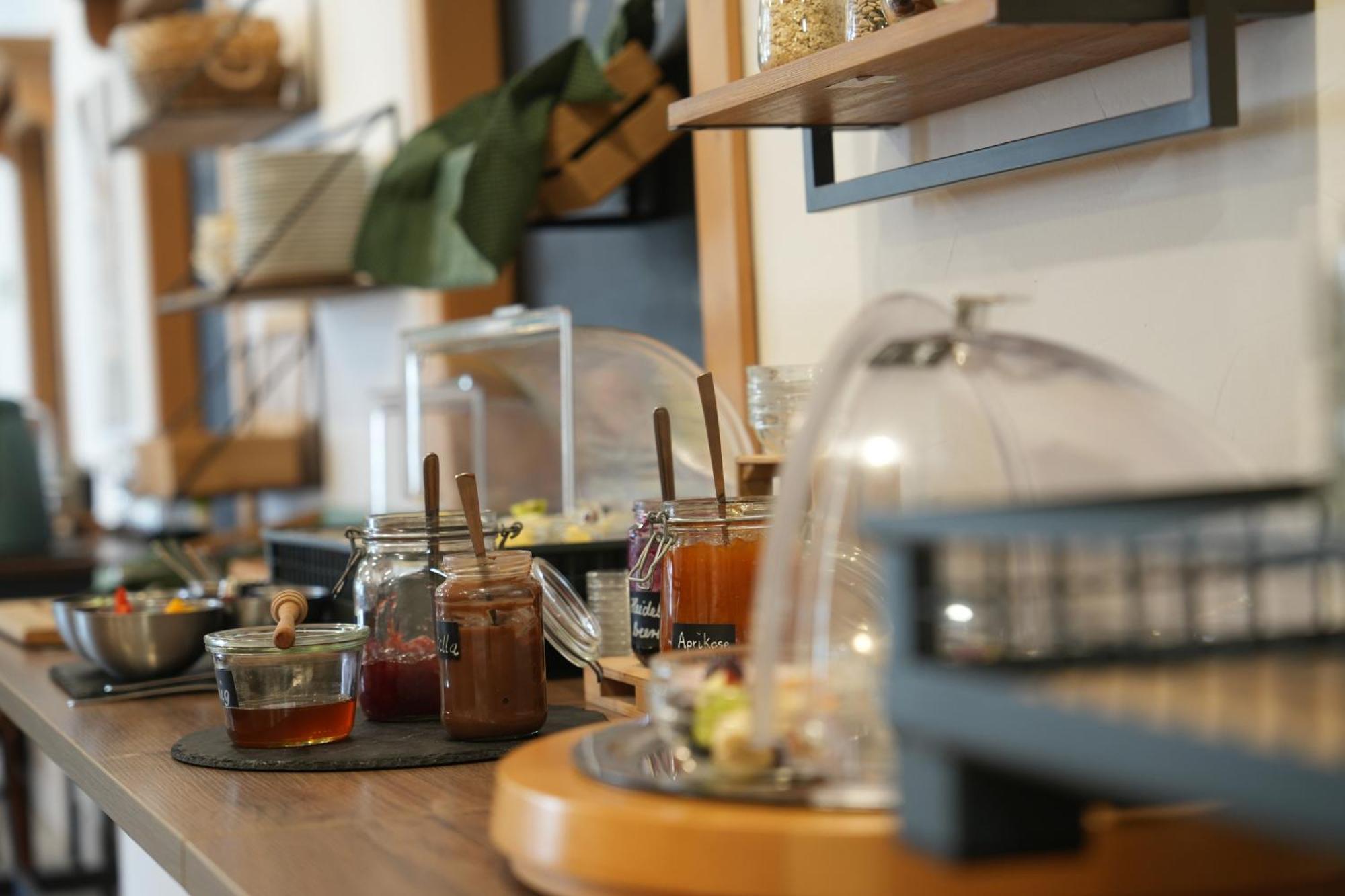 Landhotel Oelmuehle Mombris Ngoại thất bức ảnh