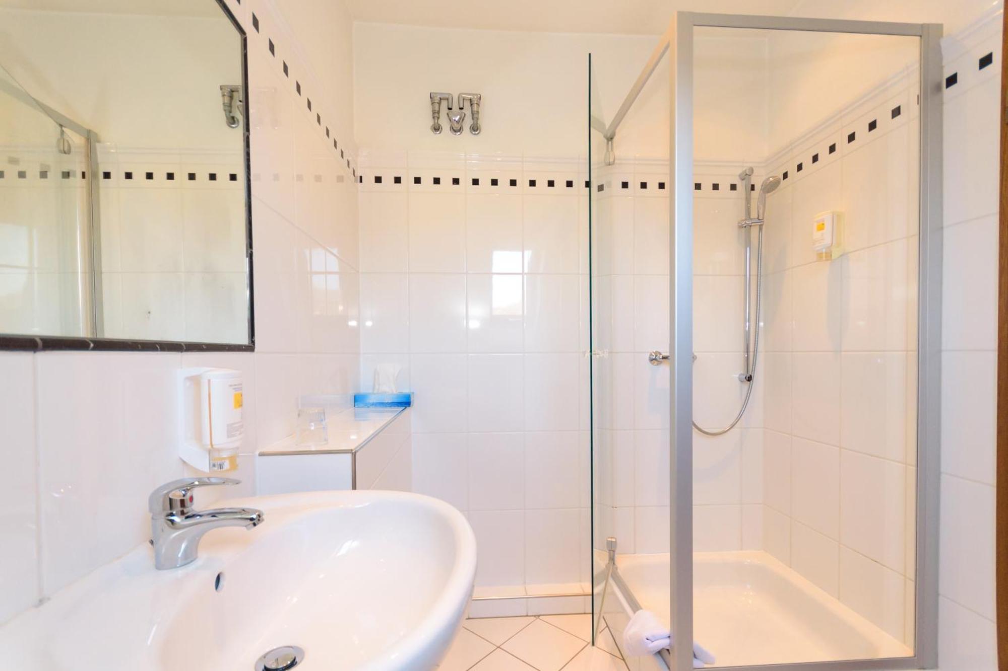 Landhotel Oelmuehle Mombris Ngoại thất bức ảnh