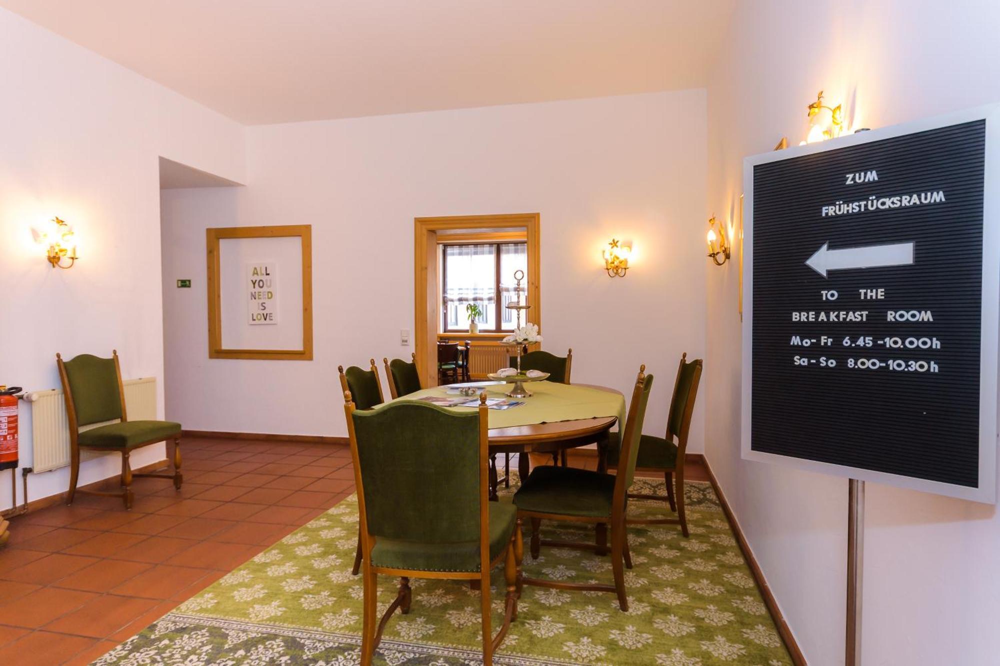 Landhotel Oelmuehle Mombris Ngoại thất bức ảnh